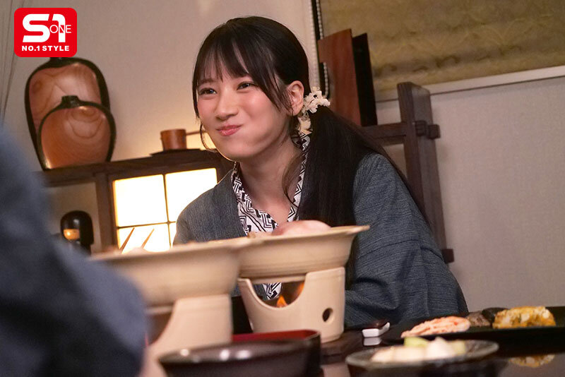 透明感バツグン少女の秘めたエロ本性むき出しにする一泊二日、常にヤリまくり常にハメ撮り生々しさ1000％温泉ハメ撮り旅行 榊原萌 5枚目